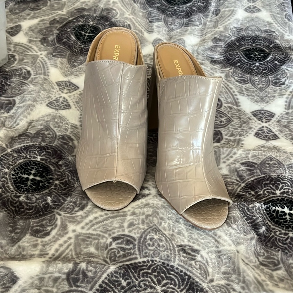 Express Mules
